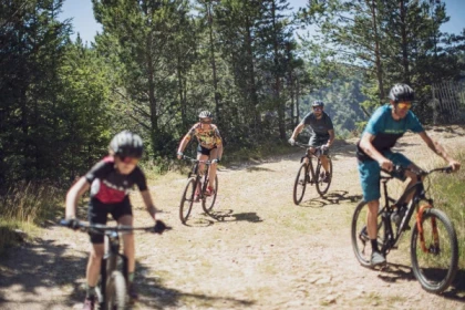 Descente sportive accompagnée en VTT - Bonjour Alsace