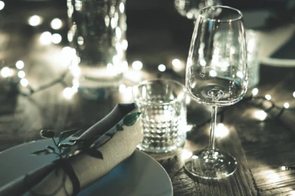 Diner gastronomique aux bougies dans notre chai avec le restaurant "l'Arpège" - Bonjour Alsace