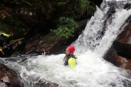 Initiation canyoning demi journée - Bonjour Alsace