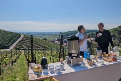 Petit déjeuner dans les vignes ! - Bonjour Alsace