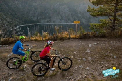Micro aventure : balade accompagnée en VTT électrique - Bonjour Alsace