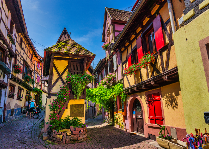 Un afflux touristique à gérer pour les communes en Alsace gagnantes du  Village préféré des Français - France Bleu