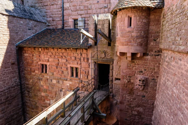 Bonjour Alsace | Billet d'entrée coupe-file - Château du Haut-Koenigsbourg
