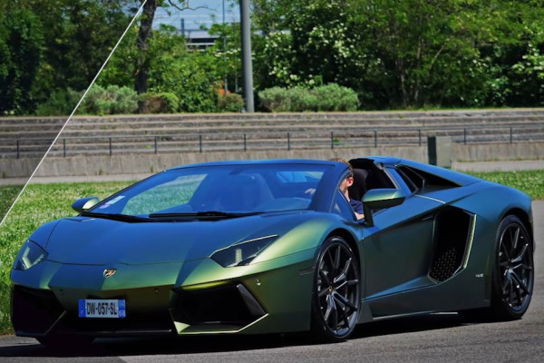 Lamborghini Aventador Roadster - 2015 - Bonjour Alsace Lamborghini Aventador Roadster - 2015 - Bonjour Alsace
