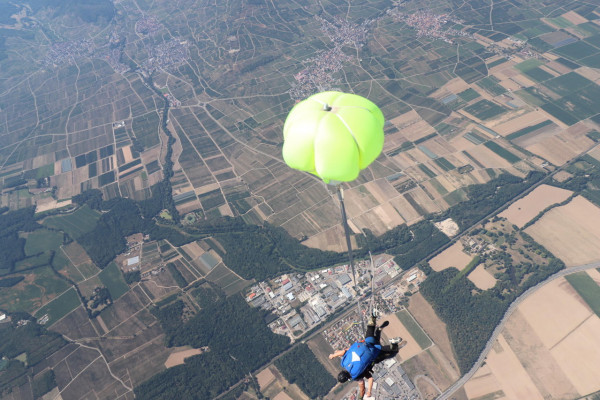 Bonjour Alsace | Saut en parachute tandem à Colmar