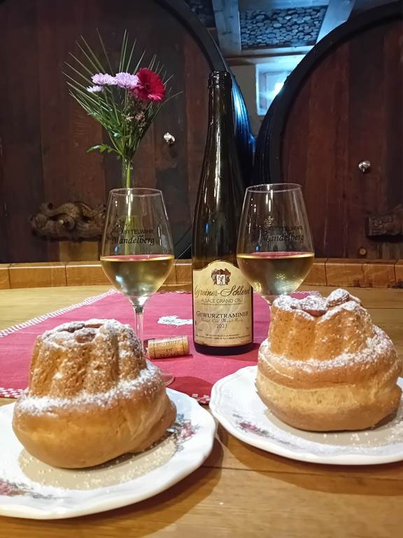 Visite et dégustation de 5 vins avec Kougelhopf ou Bretzel - Bonjour Alsace