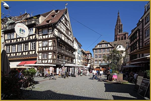 Visite Vieille Ville et Institutions Européennes - Bonjour Alsace