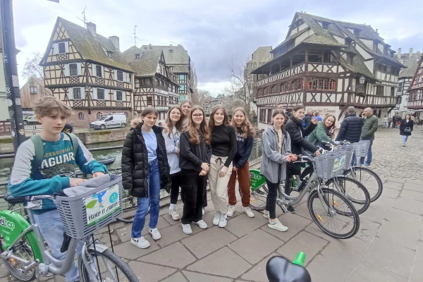 Bonjour Alsace | Visite complète de Strasbourg à vélo