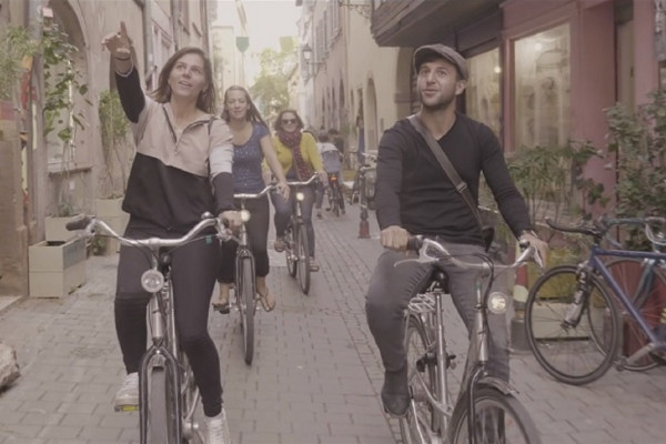 Bonjour Alsace | Visite complète de Strasbourg à vélo
